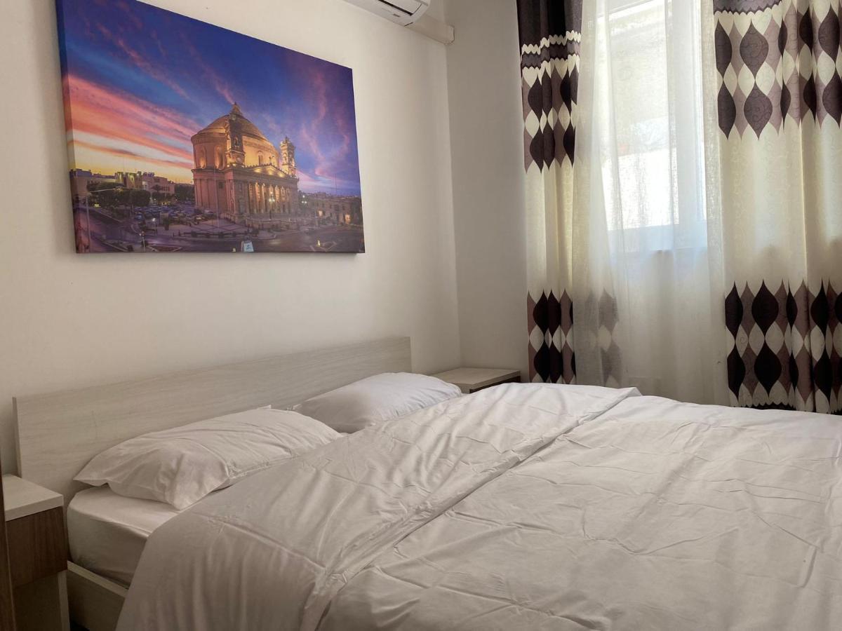 Sunrise Court Apartment Marsaskala Exterior photo